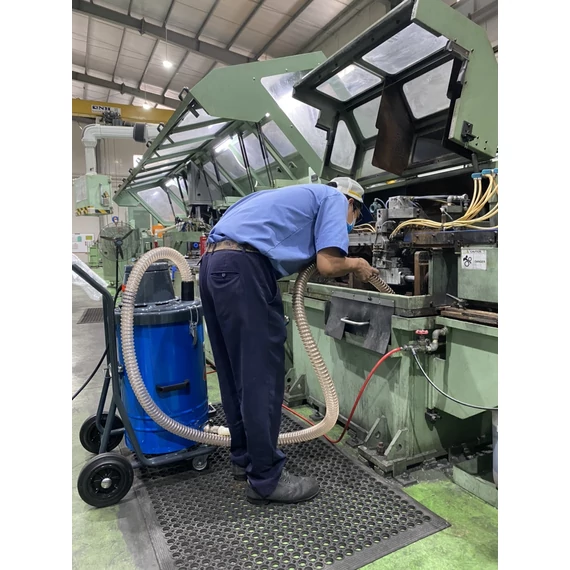 Oilvac 60 olaj-és forgácselszívó